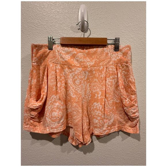 FREE PEOPLE Peach Tea Combo Paisley Print Draped Pocket Short - Picture 2 of 5